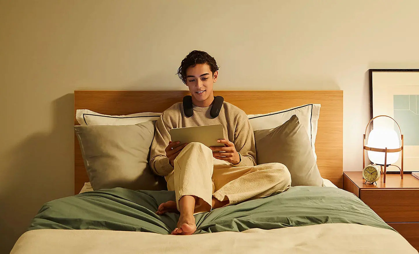 Sony BRAVIA Theater U Wireless Wearable TV Speaker with Dolby Atmos & Bluetooth, Personalized Home Theater Audio, Gaming Compatibility, Built-in mic, 12 Hrs Battery Life, IPX4 Splash-Resistant(HT-AN7) - OpenBox Dabbakhul